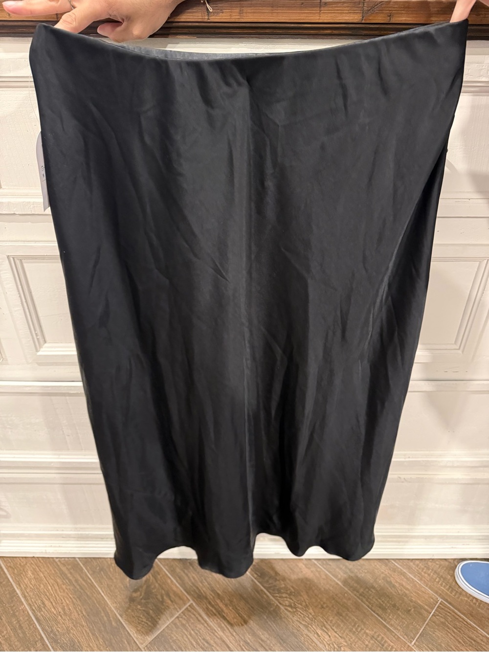 NWT Arula Satin Midi Skirt - Picture 2 of 4